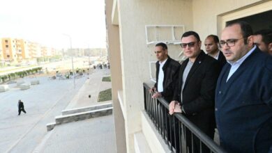 الشربيني يتفقد مشروع الإسكان المتوسط وتطوير الطرق ومحطة رفع الصرف الصحي بمدينة 6 أكتوبر