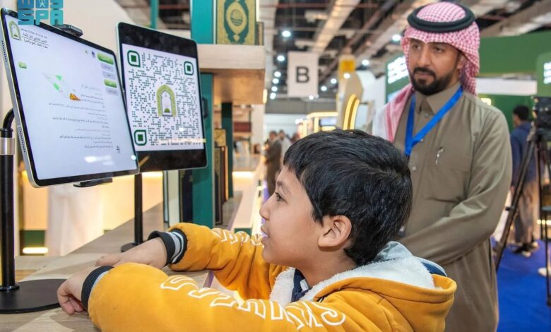 إقبال دولي على تطبيقات وزارة الشؤون الإسلامية في معرض القاهرة الدولي للكتاب إقبال دولي على تطبيقات وزارة الشؤون الإسلامية في معرض القاهرة الدولي للكتاب