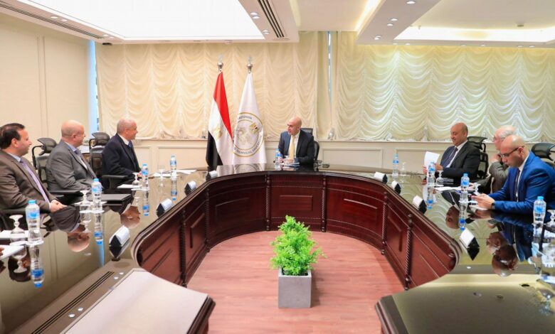 «التعليم» ومجموعة العربي يبحثان تطوير التعليم الفني وربطه بسوق العمل «التعليم» ومجموعة العربي يبحثان تطوير التعليم الفني وربطه بسوق العمل