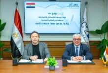 باستثمارات 5.6 مليون دولار.. اقتصادية قناة السويس توقع عقد إقامة مصنع تركي للملابس الجاهزة