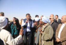 استجابة فورية لمطالب المزارعين.. وزير الزراعة يوجّه بحفر أحواض تخزين مياه وصرف الأسمدة كاملة بأسوان