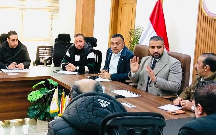 رئيس جهاز العبور الجديدة يترأس الاجتماع الأسبوعي لمتابعة أعمال التقنين والاستعدادات للقرعات الجديدة