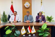 بين قرعة واجتماع وجولة ميدانية… المهندس محمود مراد يتابع الخدمات ويكثّف الرقابة على المشروعات بالعبور الجديدة