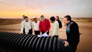 رئيس العبور الجديدة: بدء أعمال تغذية المجاورات السكنية بالكهرباء بتكلفة 600 مليون جنيه