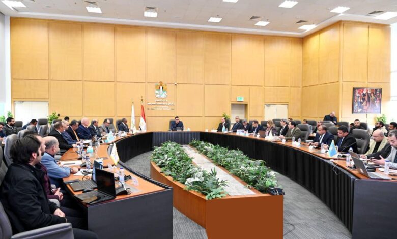 وزير الإسكان يكشف معدلات تنفيذ مشروعات “حياة كريمة” في 6 محافظات وزير الإسكان يكشف معدلات تنفيذ مشروعات “حياة كريمة” في 6 محافظات