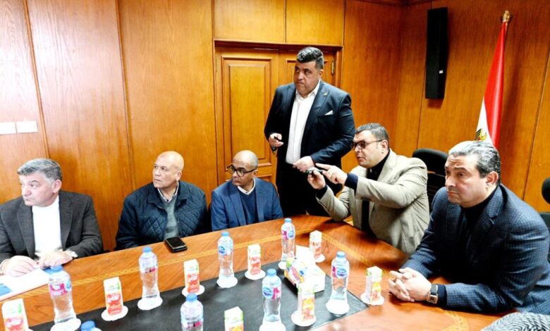 وزير الإسكان ومحافظ دمياط يتفقدان المنطقة الحرة ويشجعان الصناعة الوطنية في مجال تحلية المياه