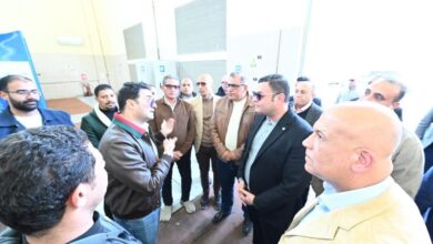 وزير الإسكان يتفقد محطة تنقية مياه الشرب بمدينة الشيخ زايد ويشدد على تكثيف الأعمال