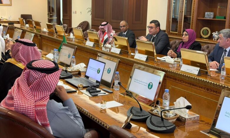 الشربيني يبحث مع وزير البيئة السعودي لتعزيز التعاون في تحلية مياه الشرب الشربيني يبحث مع وزير البيئة السعودي لتعزيز التعاون في تحلية مياه الشرب