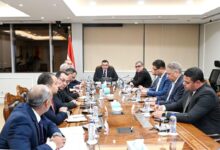 وزير الإسكان يتابع مشروعات الصيانة ورفع الكفاءة ومنظومة النظافة بالشروق