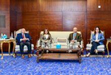 وزيرة التنمية المحلية تبحث مع بعثة البنك الدولي التعاون في مجالات التحول الأخضر والاقتصاد الأزرق