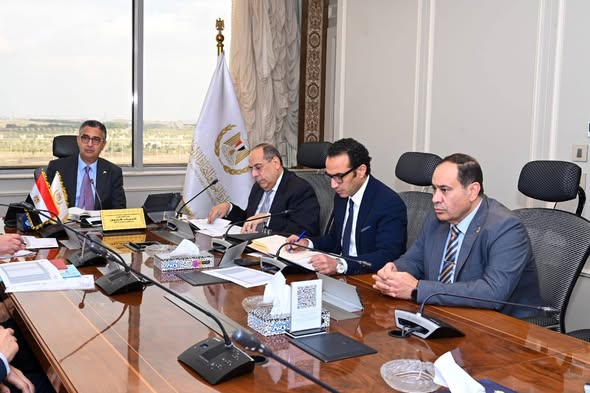 مد ساعات العمل وزيادة الاستعاضات للتجار.. “التموين” تصدر حزمة تيسيرات جديدة لصرف المنحة مد ساعات العمل وزيادة الاستعاضات للتجار.. “التموين” تصدر حزمة تيسيرات جديدة لصرف المنحة