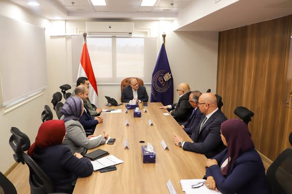 رئيس هيئة الدواء يعقد اجتماعاً مع شركة صاني فارماسيوتيكال لتعزيز التصدير الدوائي رئيس هيئة الدواء يعقد اجتماعاً مع شركة صاني فارماسيوتيكال لتعزيز التصدير الدوائي