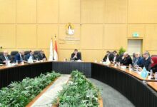 خلال اجتماعه اليوم.. وزير الإسكان يوجه بزيادة الاعتماد على المنتج المحلي في تنفيذ المشروعات