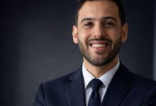 باهر عبدالعزيز: ضغوط الفائدة وقوة الدولار تدفع الذهب للتراجع مؤقتًا