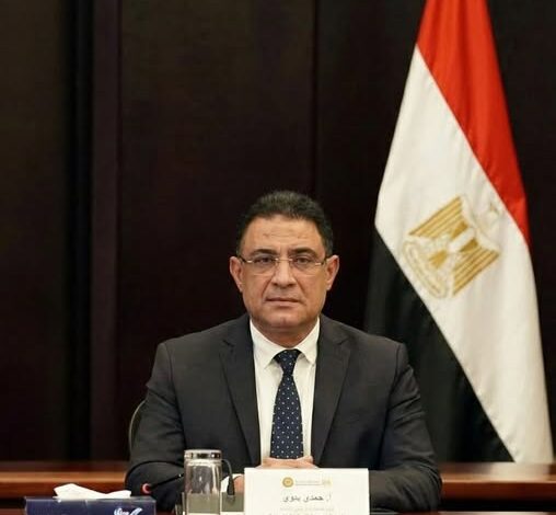 رئيس الوزراء يصدر قرارًا بتعيين حمدي بدوي مساعدًا لرئيس الهيئة العامة للرقابة المالية