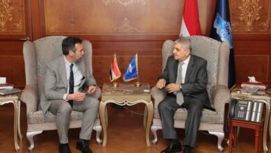 “أسامة ربيع” يناقش خطط الإبحار المستقبلية مع المدير التنفيذي لمنطقة جنوب أوروبا للخط الملاحي Hapag_Lloyd