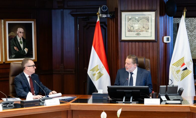 محافظ البنك المركزي يبحث مع وزير التخطيط تعزيز التنسيق لدعم استقرار الاقتصاد الكلي محافظ البنك المركزي يبحث مع وزير التخطيط تعزيز التنسيق لدعم استقرار الاقتصاد الكلي