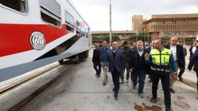 وزير النقل يتفقد ورش كوم أبو راضي ويؤكد على تطوير السكك الحديدية وزير النقل يتفقد ورش كوم أبو راضي ويؤكد على تطوير السكك الحديدية