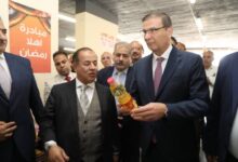 وزير الزراعة يفتتح جناح منتجات الوزارة بجملة ماركت بالمريوطية