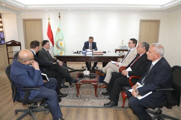 وزير الزراعة يبحث مع “باير” العالمية آفاق التعاون في البحوث التطبيقية وحماية المحاصيل
