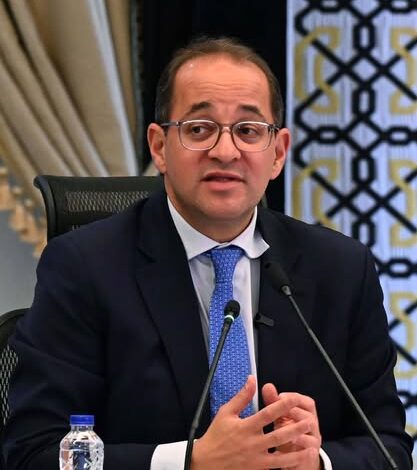 أحمد كجوك: نؤمّن 50% من احتياجاتنا البترولية ضد تقلبات الأسعار أحمد كجوك: نؤمّن 50% من احتياجاتنا البترولية ضد تقلبات الأسعار