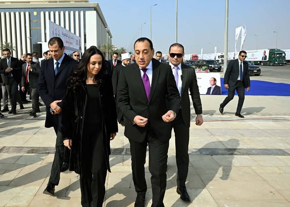 رئيس الوزراء يشهد إطلاق مبادرة “أبواب الخير” لدعم الأسر الأولي بالرعاية