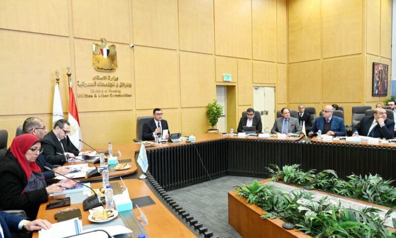 وزير الإسكان: تنفيذ 3907 مبانٍ خدمية وجارٍ تنفيذ 294 مبنى ومراكز وأسواق تجارية وزير الإسكان: تنفيذ 3907 مبانٍ خدمية وجارٍ تنفيذ 294 مبنى ومراكز وأسواق تجارية