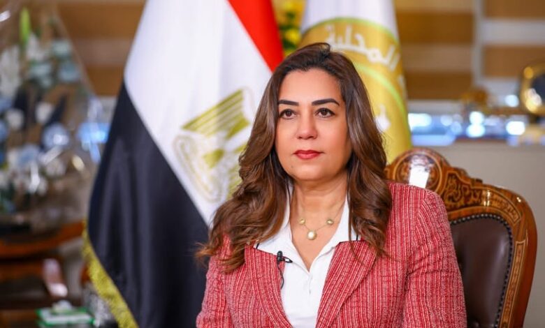 وزيرة التنمية المحلية تتابع جهود تقنين أوضاع اليد على أراضي الدولة