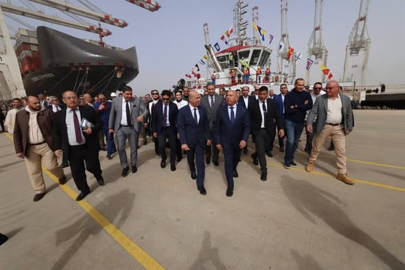 وزير النقل يشهد انطلاق التشغيل التجريبي التجاري لمحطة الحاويات “تحيا مصر” بميناء دمياط وزير النقل يشهد انطلاق التشغيل التجريبي التجاري لمحطة الحاويات “تحيا مصر” بميناء دمياط