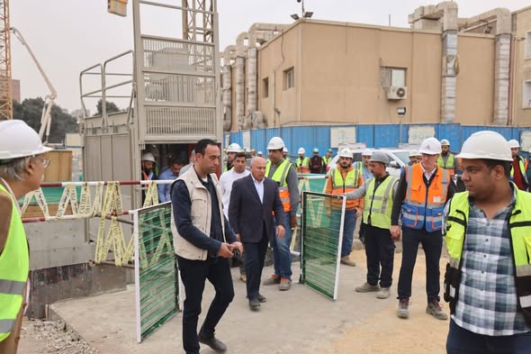 هبوط أرضي بمصر القديمة بسبب كسر ماسورة مياه هبوط أرضي بمصر القديمة بسبب كسر ماسورة مياه