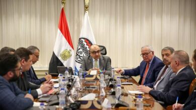 وزير قطاع الأعمال يبحث مع الاتحاد العام للمستثمرين الأفرو-آسيوي فرص الشراكة والاستثمار