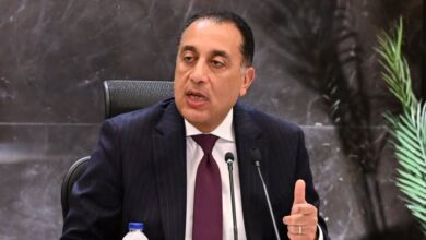 رئيس الوزراء يتابع مع وزير التموين موقف مخزون السلع الغذائية