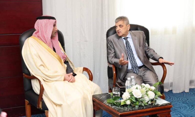 الفريق أسامة ربيع يبحث مع رئيس الهيئة العامة للموانئ السعودية سبل التعاون المشترك