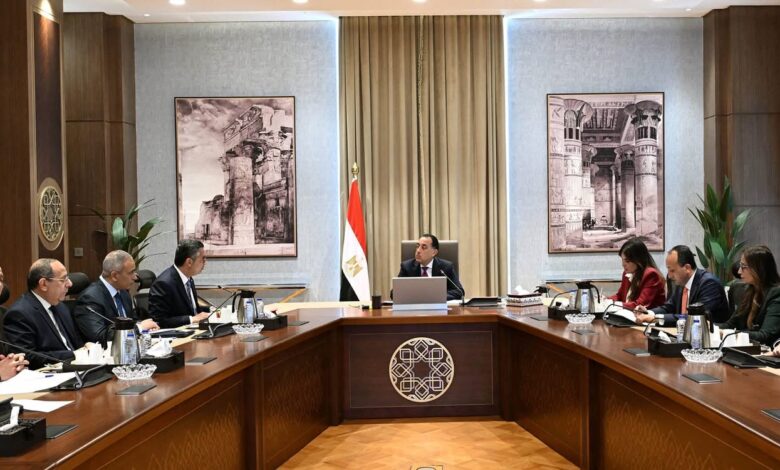 رئيس الوزراء يُتابع خطط وزارة التموين لتطوير صناعة السكر وتعزيز المخزون السلعي قبل حلول رمضان