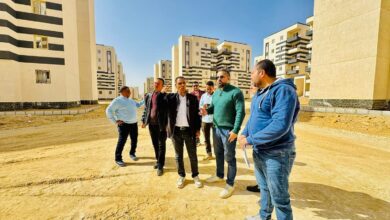 نائب رئيس هيئة المجتمعات العمرانية يتفقد مشروعات الإسكان بـالعبور الجديدة: الجودة خط أحمر وتسريع التنفيذ أولوية