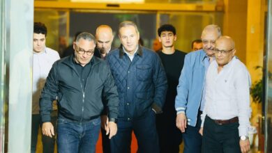 بالصور.. محمد الإتربي يؤازر فريق البنك الأهلي في مواجهة إنبي بالدوري الممتاز