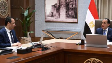 رئيس الوزراء يستعرض محاور عمل وزارة الاتصالات خلال الفترة المقبلة