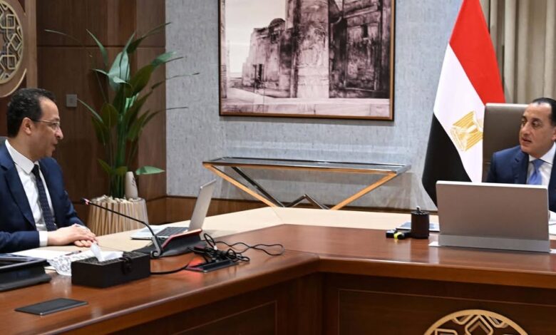 رئيس الوزراء يستعرض محاور عمل وزارة الاتصالات خلال الفترة المقبلة رئيس الوزراء يستعرض محاور عمل وزارة الاتصالات خلال الفترة المقبلة