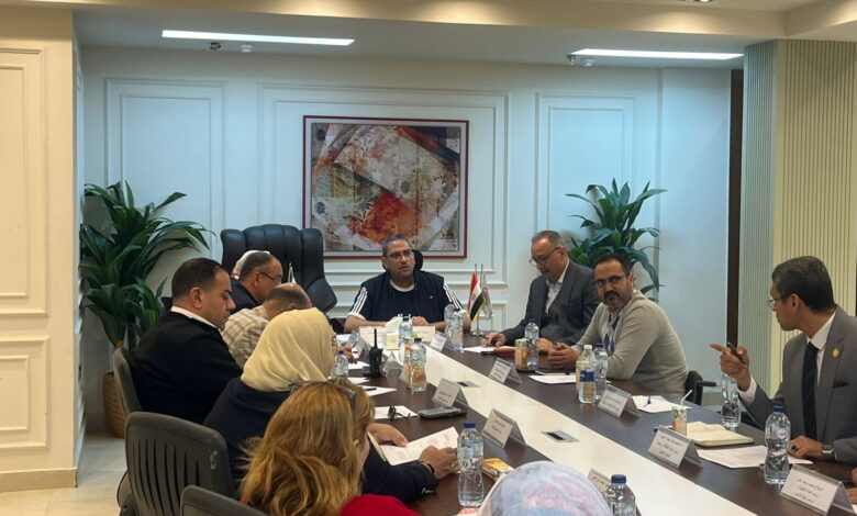 مجلس أمناء حدائق أكتوبر يناقش ملفات التعليم والصحة والتموين والنقل في جلسته الرئيسية مجلس أمناء حدائق أكتوبر يناقش ملفات التعليم والصحة والتموين والنقل في جلسته الرئيسية