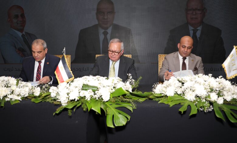 العرابي والبارودي يوقعان اتفاقية لتعزيز الإسكان التعاوني والتنمية العمرانية في أفريقيا وآسيا