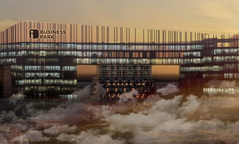 “أرقى للتطوير” تنفذ أول جسر معلّق في العاصمة الجديدة “أرقى للتطوير” تنفذ أول جسر معلّق في العاصمة الجديدة