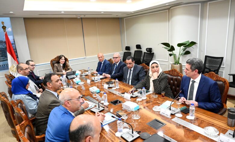 وزيرة الإسكان تبحث مع «السعودية المصرية للتعمير» معدلات تسويق مشروعات المدن الجديدة وزيرة الإسكان تبحث مع «السعودية المصرية للتعمير» معدلات تسويق مشروعات المدن الجديدة