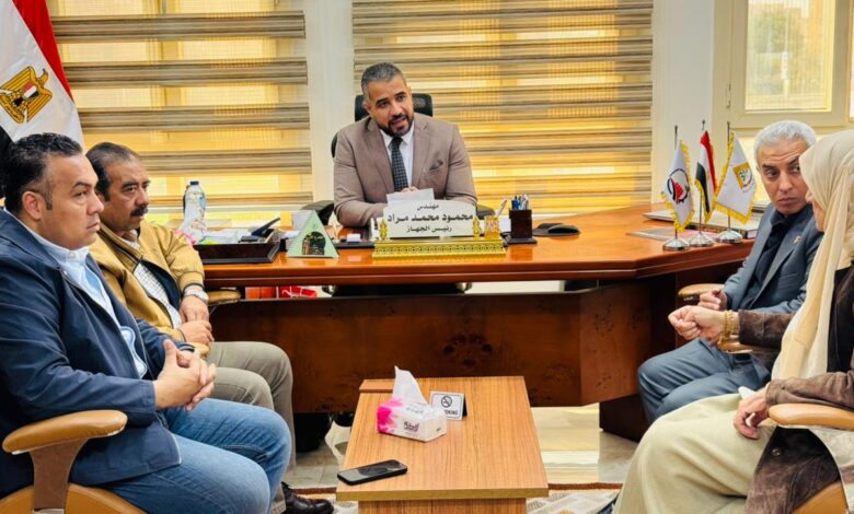 رئيس جهاز العبور الجديدة يجتمع بممثلي جمعيتي العدلية ومصر الجديدة لاستكمال إجراءات توفيق الأوضاع