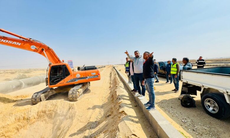 رئيس العبور الجديدة يتابع مشروعات ترفيق الأراضي بالحي 27 رئيس العبور الجديدة يتابع مشروعات ترفيق الأراضي بالحي 27