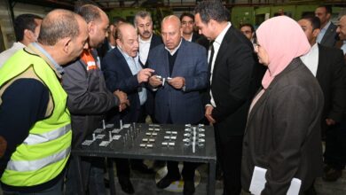كامل الوزير يتفقد 3 مصانع للصناعات الهندسية بالعاشر من رمضان