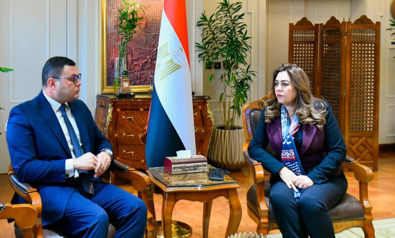 وزيرا الإسكان والتنمية المحلية يناقشان تعزيز منظومة المخلفات الصلبة بالمدن الجديدة 