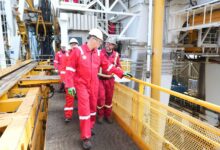 وزير البترول يتفقد حفر أول بئر إنتاجية للغاز بحقل “غرب مينا” 