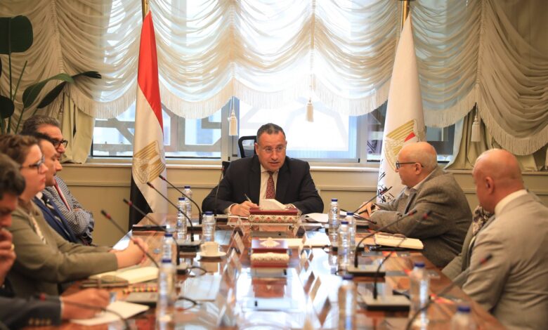 وزير التعليم العالي يبحث مع وفد جامعة رووان الأمريكية تنفيذ الفرع الدولي للجامعة بالعاصمة الجديدة وزير التعليم العالي يبحث مع وفد جامعة رووان الأمريكية تنفيذ الفرع الدولي للجامعة بالعاصمة الجديدة