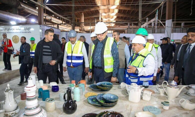 وزير قطاع الأعمال يتفقد شركة “شيني” بالقليوبية ويؤكد على تطوير الأداء وزيادة الإنتاجية