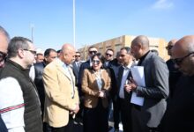 وزيرة الإسكان تتفقد محطة المياه الرئيسية وتتابع تطوير الطرق بالشروق